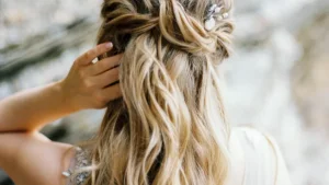 5 Perfect Hairstyles for Every Festive Occasion